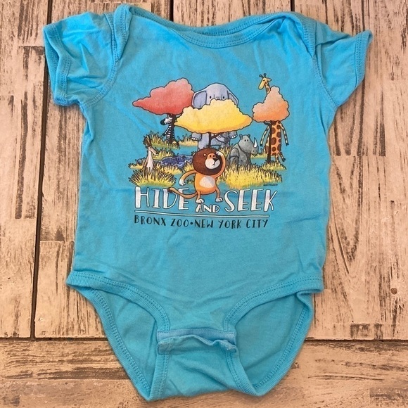 HIDE and Seek Bronx Zoo NY Onesie - Picture 1 of 4